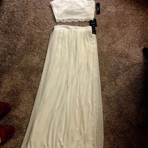 Lulus set. Lace mid cami with adorable white pants. Never worn. Tags still on.